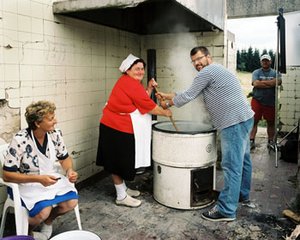 Režisér pri nakrúcaní filmu Ako sa varia dejiny, foto:cookinghistory.net